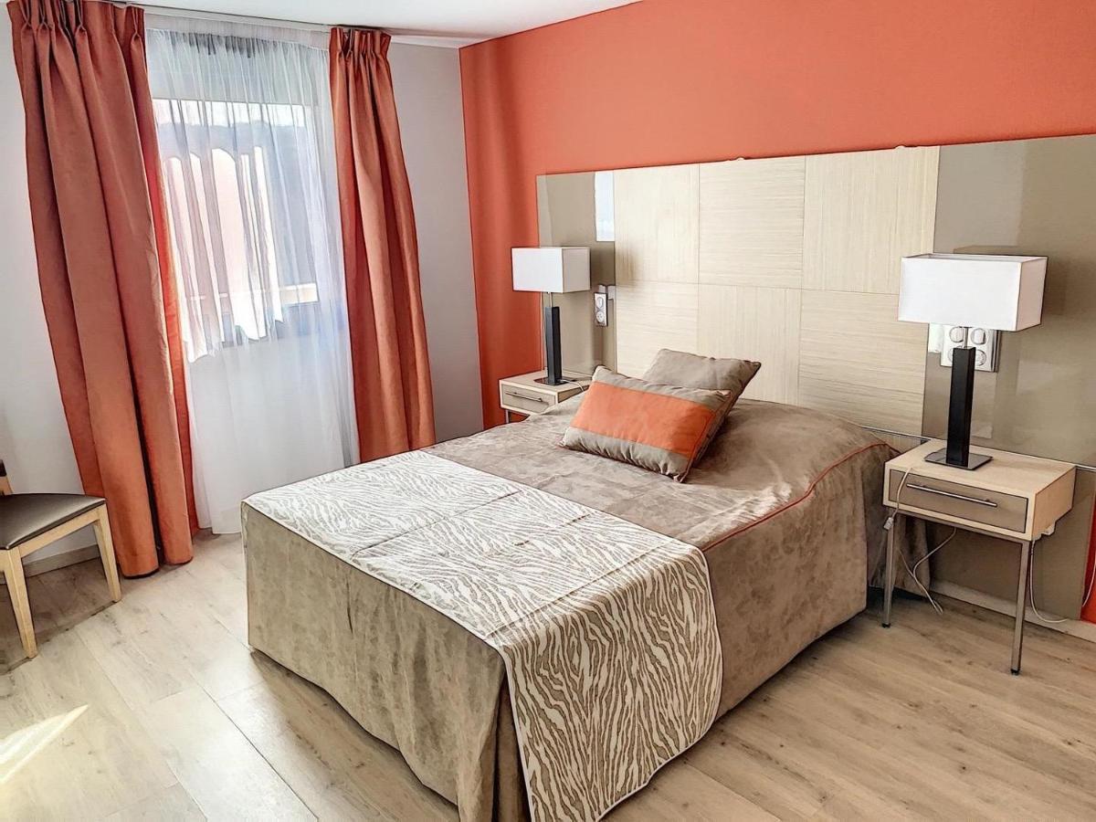 Zenao Montreuil- Croix De Chavaux Apartment Montreuil  Luaran gambar