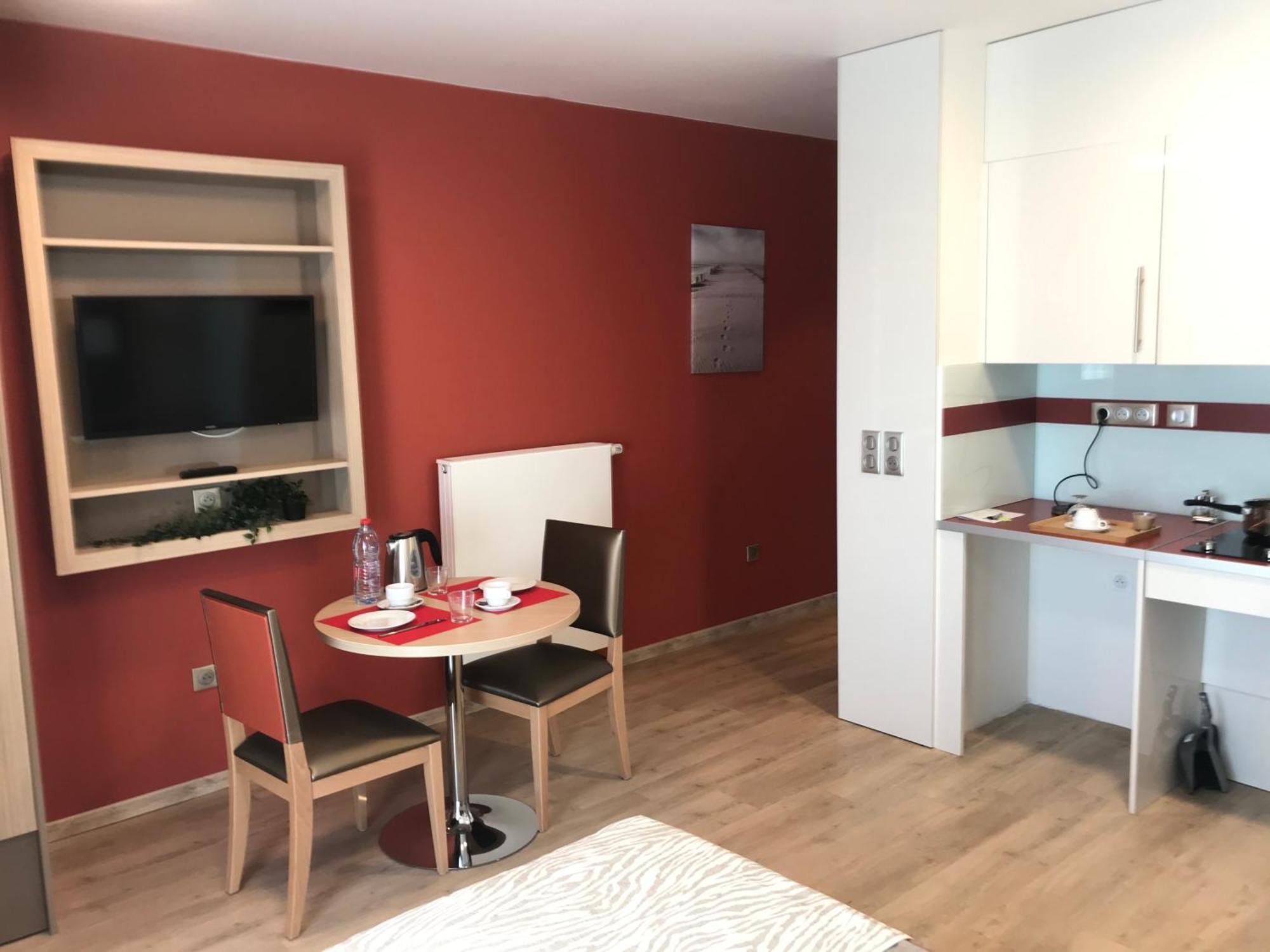 Zenao Montreuil- Croix De Chavaux Apartment Montreuil  Luaran gambar